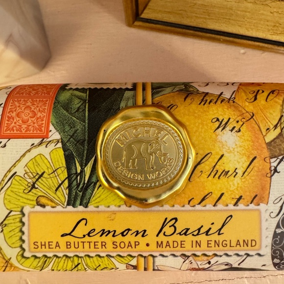 BEAUTIFULLY PACKAGED Full-Sized LEMON BASIL SOAP BY MICHELE DESIGN WORKS - Picture 4 of 8